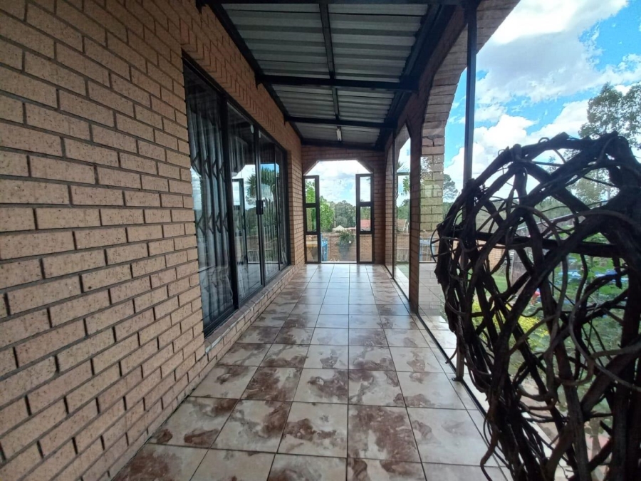 4 Bedroom Property for Sale in Ficksburg Free State